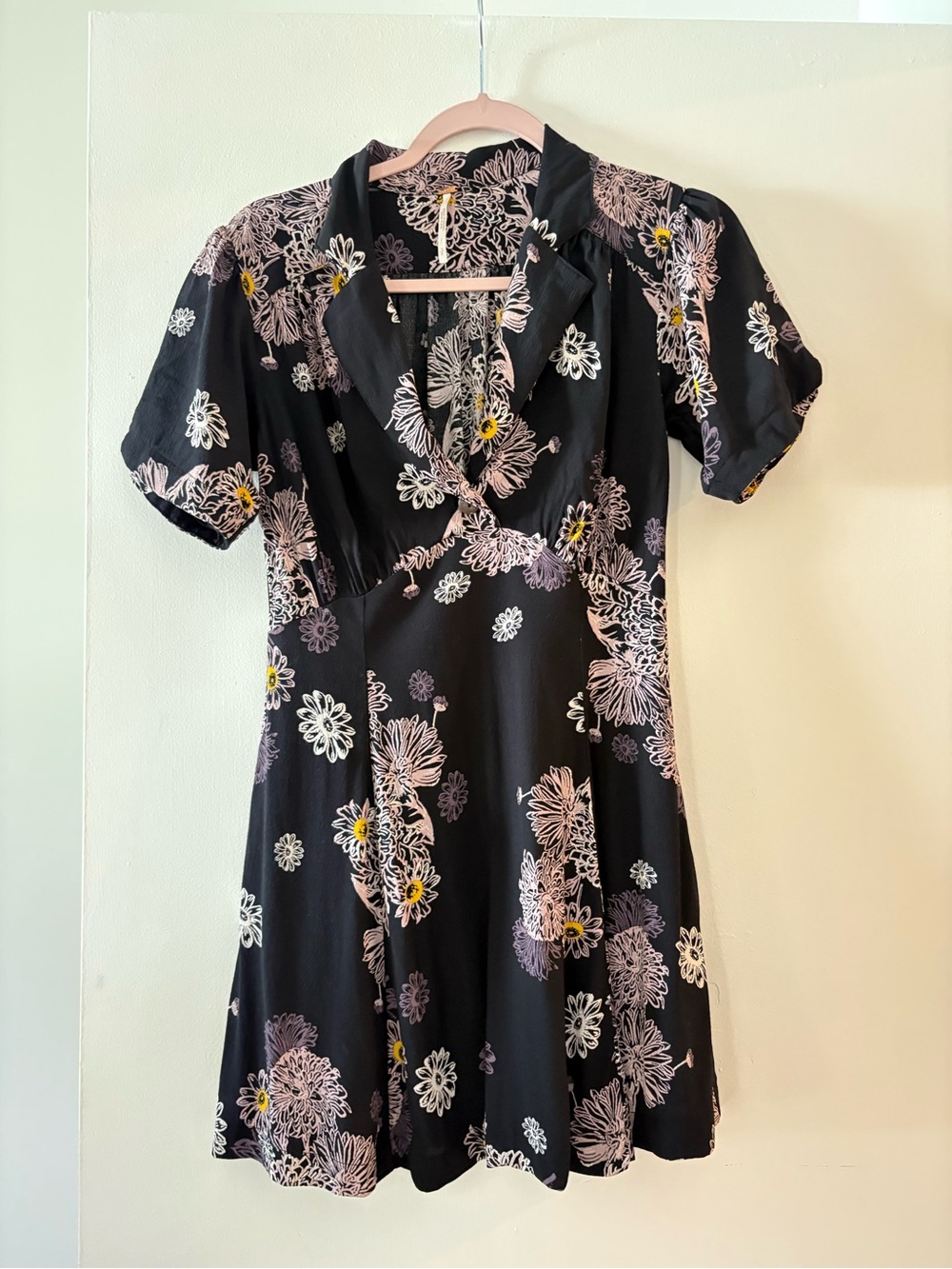 Free People Black Floral V-Neck Mini Dress Blue Hawaii - Small - Picture 2 of 4
